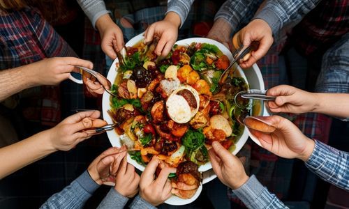 方法2：拼团策略， 就像和朋友一起吃大餐