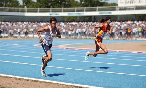 接下来 我们要关注竞争对手，就像比赛一样，kankan谁跑得geng快